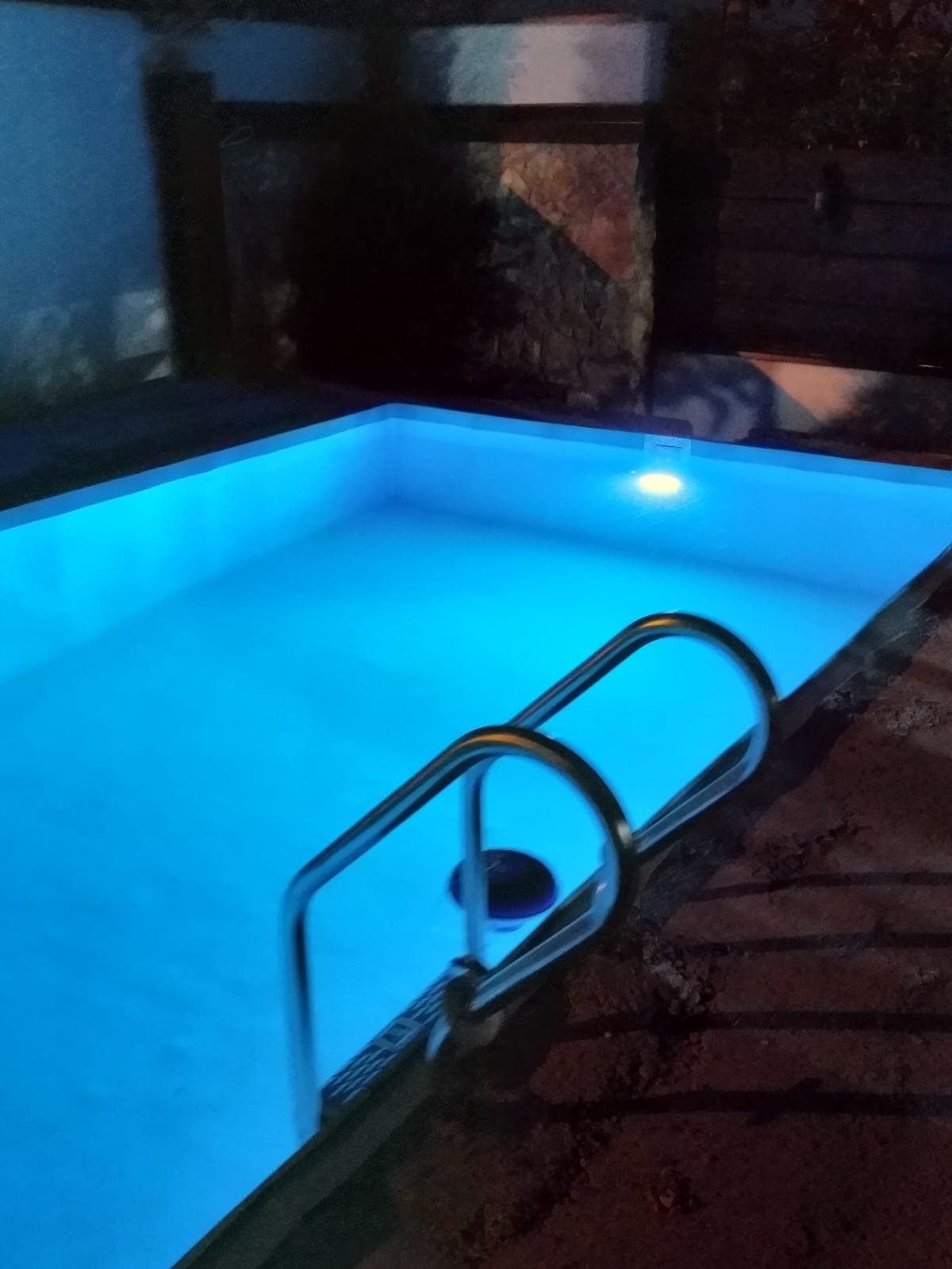 Veliki plastični bazen